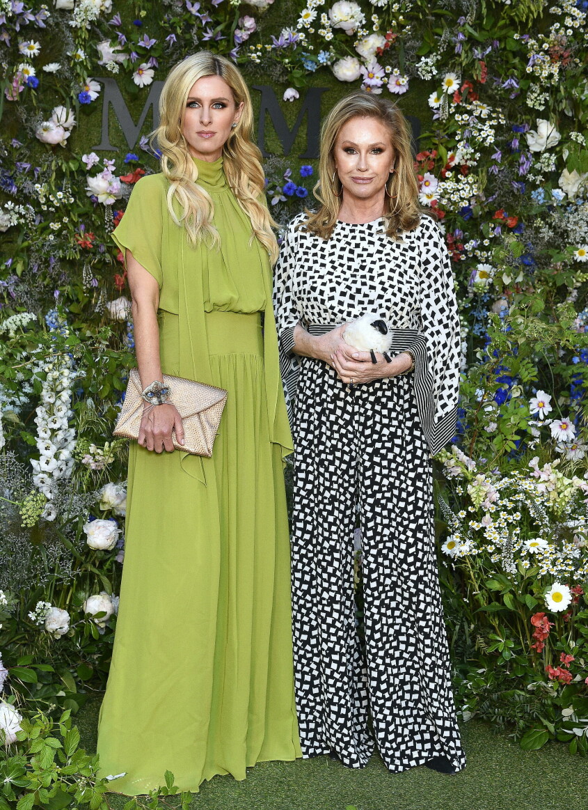 Nicky och Kathy Hilton.