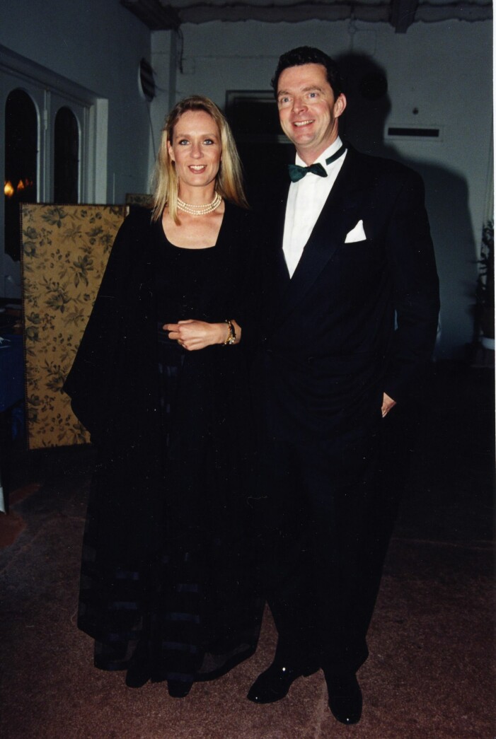 Prinsessan Birgittas dotter Desireé och hennes exman Heinrich von Ortenborg vid kusinen Sibylla Amblers bröllop i Klosterkyrkan söder om München 1998.