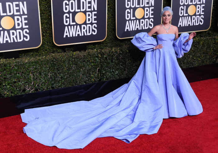 Lady Gaga på den 76th Annual Golden Globe Awards i ytterligare syrenlila, ikonisk Valentino-klänningen. LAdy Gaga Valentino Golden globe
