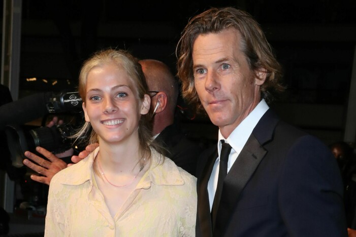 Rätt in i Hollywood! Julia Roberts dotter Hazel som gör sin röda mattan-debut under filmfestivalen i Cannes tillsammans med pappa Daniel. julia roberts dotter hazel och maken daniel