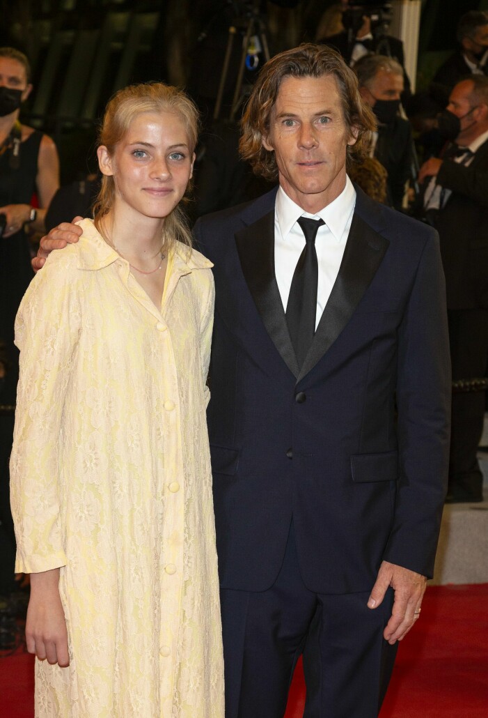 Julia Roberts dotter Hazel har alltså jobbat som fotograf till filmen <em>Flag Day</em> som Sean Penn regisserar.