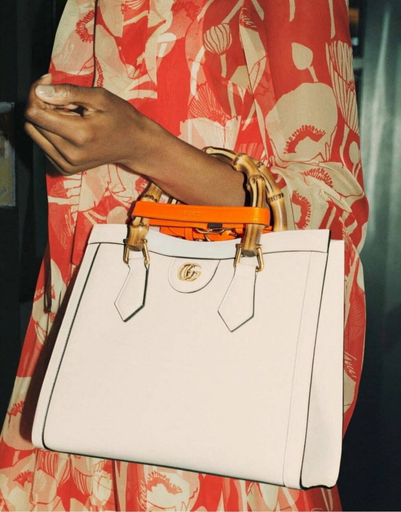 Gucci-väskan Diana i Guccis AW21 höstkampanj.