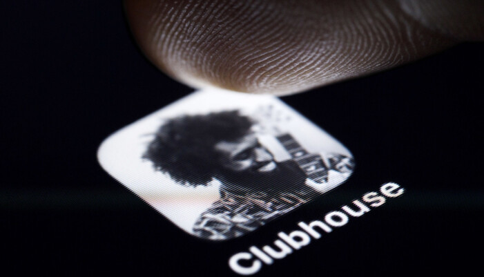 Lägger in en halvtrött bild på apploggan eftersom jag själv inte fattade om det här var rätt app eller om det var en redigeringsapp för märkliga kollage. Så ser appen Clubhouse ut