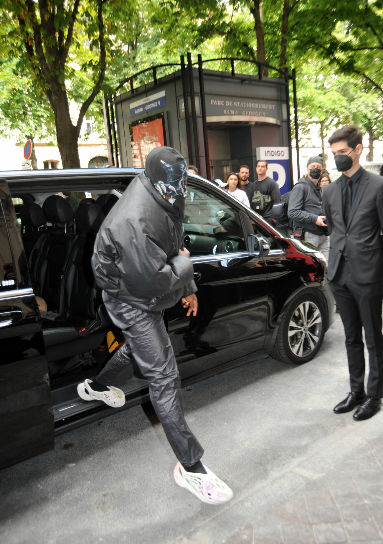Kanye West i Paris, utan Irina Shayk.