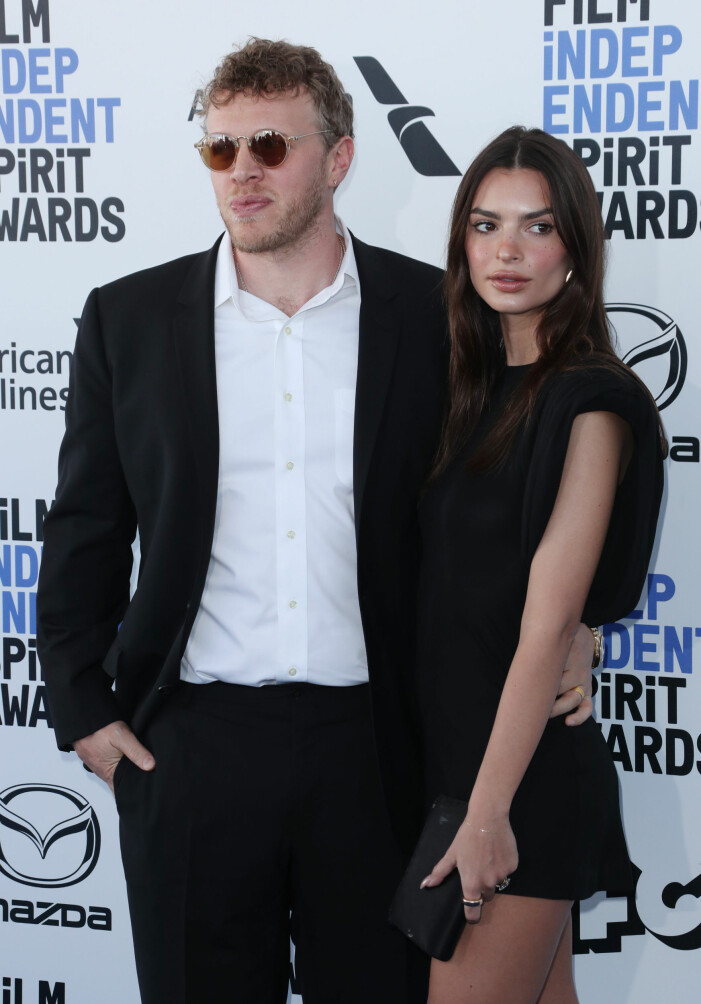 Emily Ratajkowski väntar barn med maken Sebastian Bear-McClard. Foto: Shutterstock. Sebastian Bear-McClard och Emily Ratajkowski