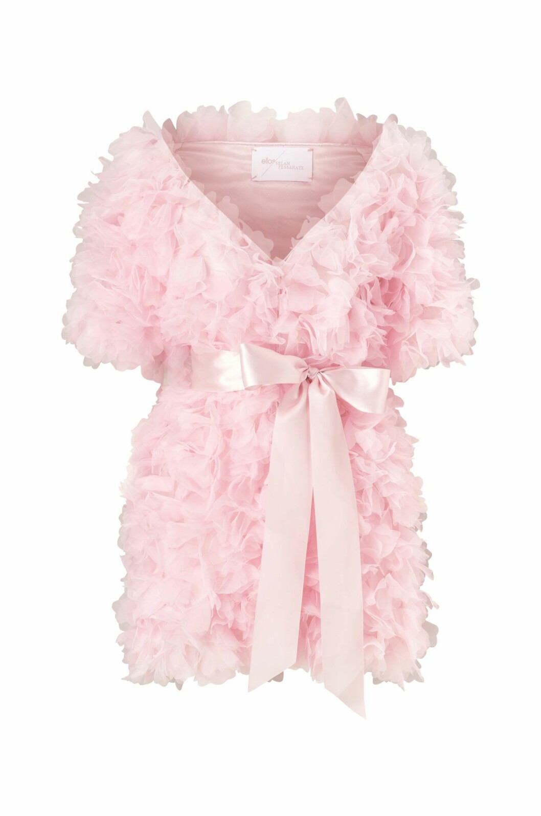 Selam Fessahay och Ellos: Rosa miniklänning