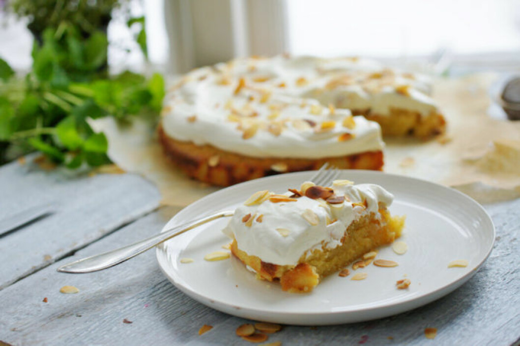 Semmelkladdkaka. Foto: Sandra Gunnarsson och Karin Ridderheim Semmelkladdkaka. Foto: Sandra Gunnarsson och Karin Ridderheim