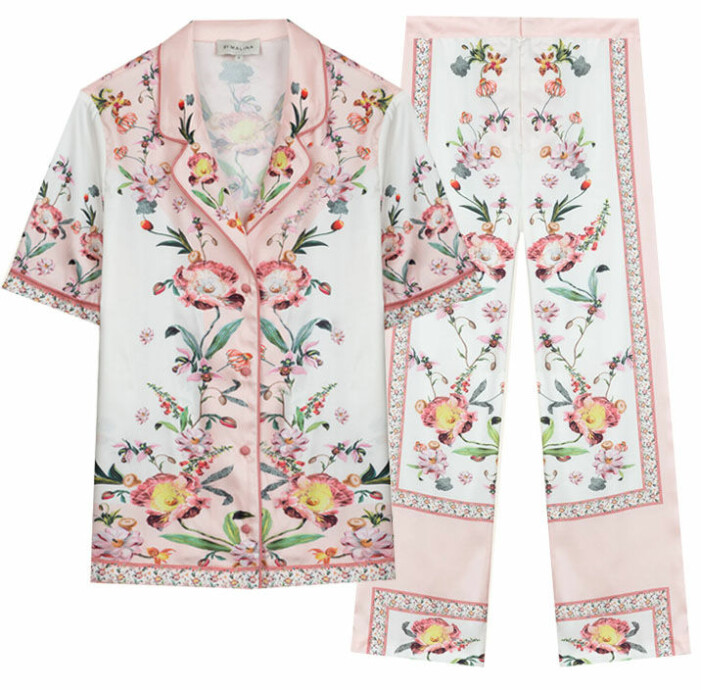 blommigt set by malina