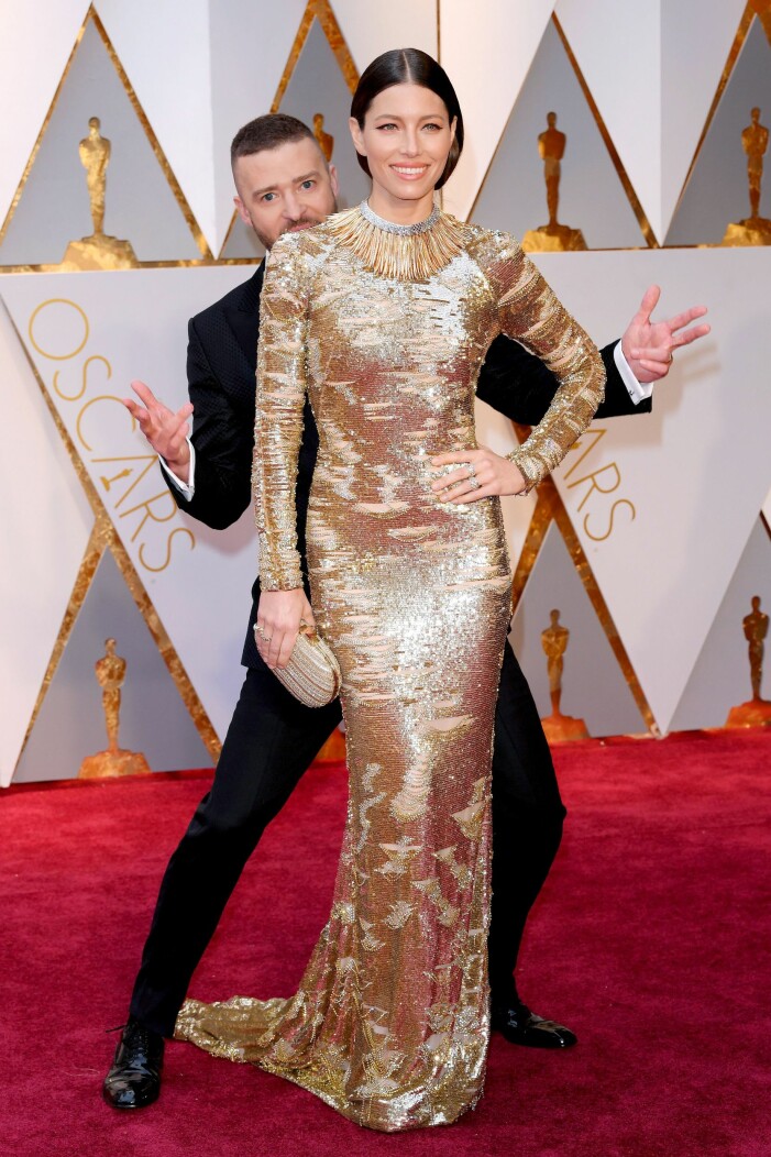 Justin Timberlake photobombar Jessica Biel