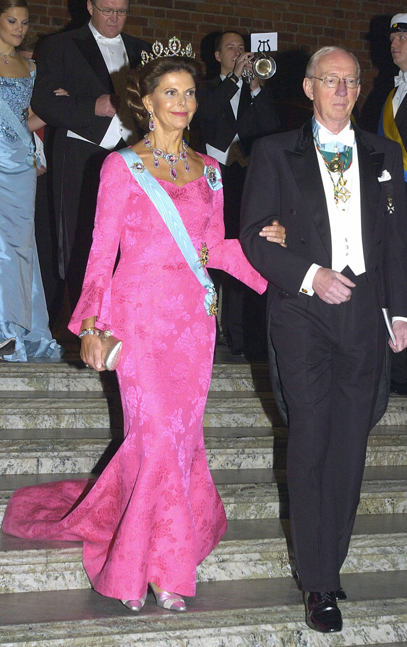 2003, drottningen i klänning av Jacques Zehnder och Ann Schierenbeck