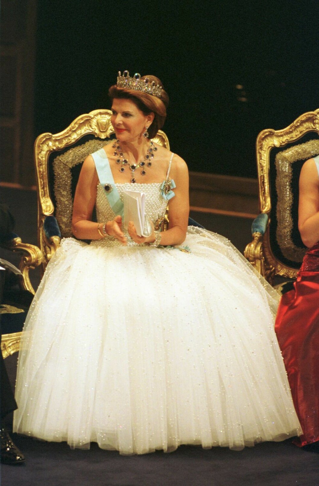 Drottningen på Nobel 2001. Drottningen på Nobel 2001.