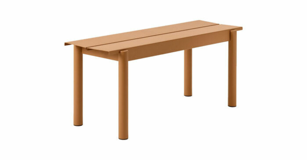 Trädgårdsbänk i trendig färg från Muuto