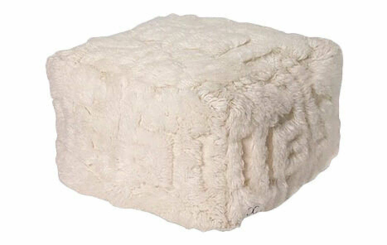 puff gjord i handknuten ull från classic collection