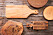 Snygga skärbrädor i trä. Foto: Shutterstock