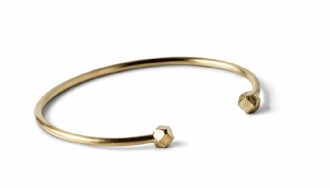 Enkelt armband i guld