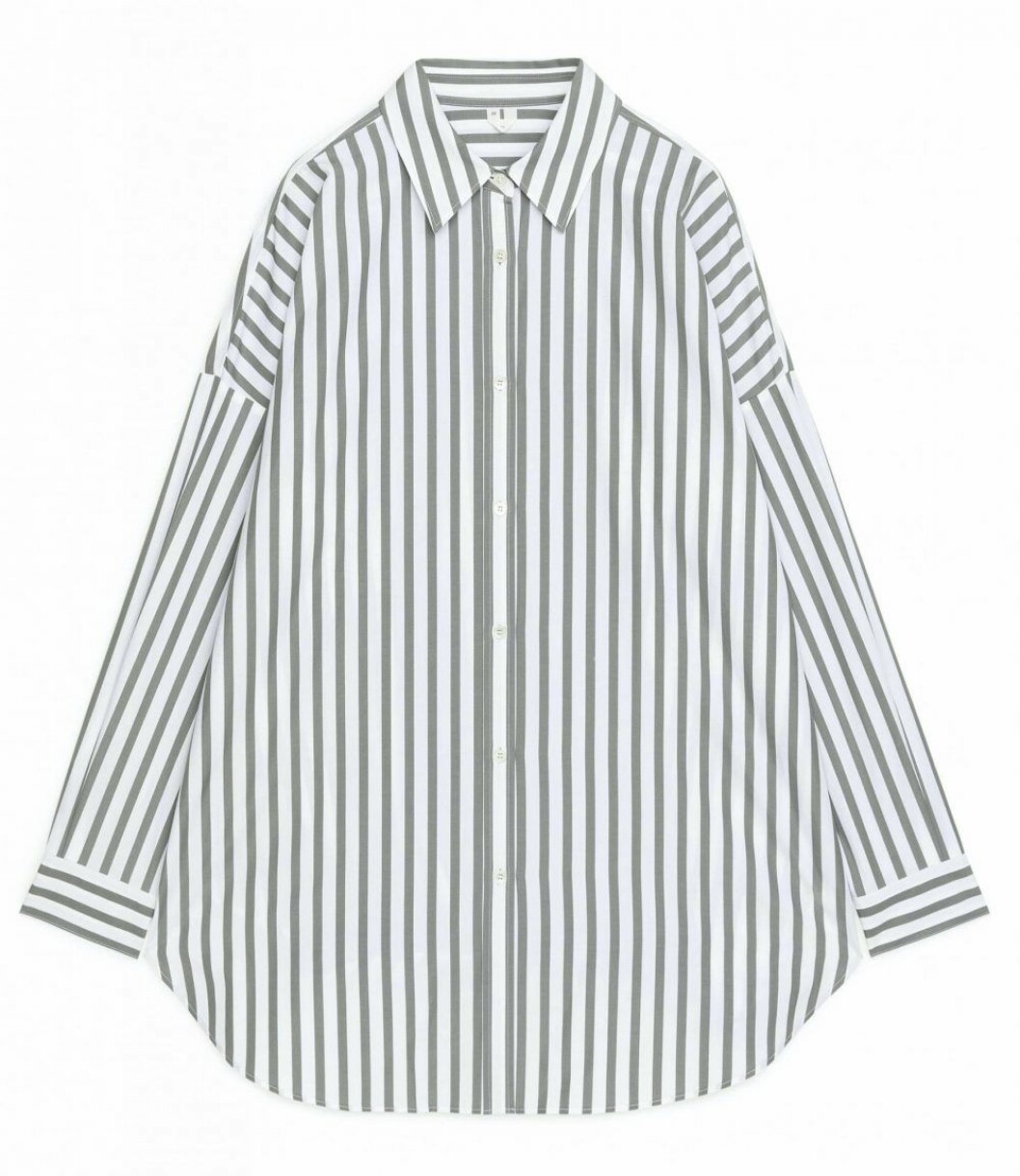 Oversized och boxig skjorta från Arket med grå ränder