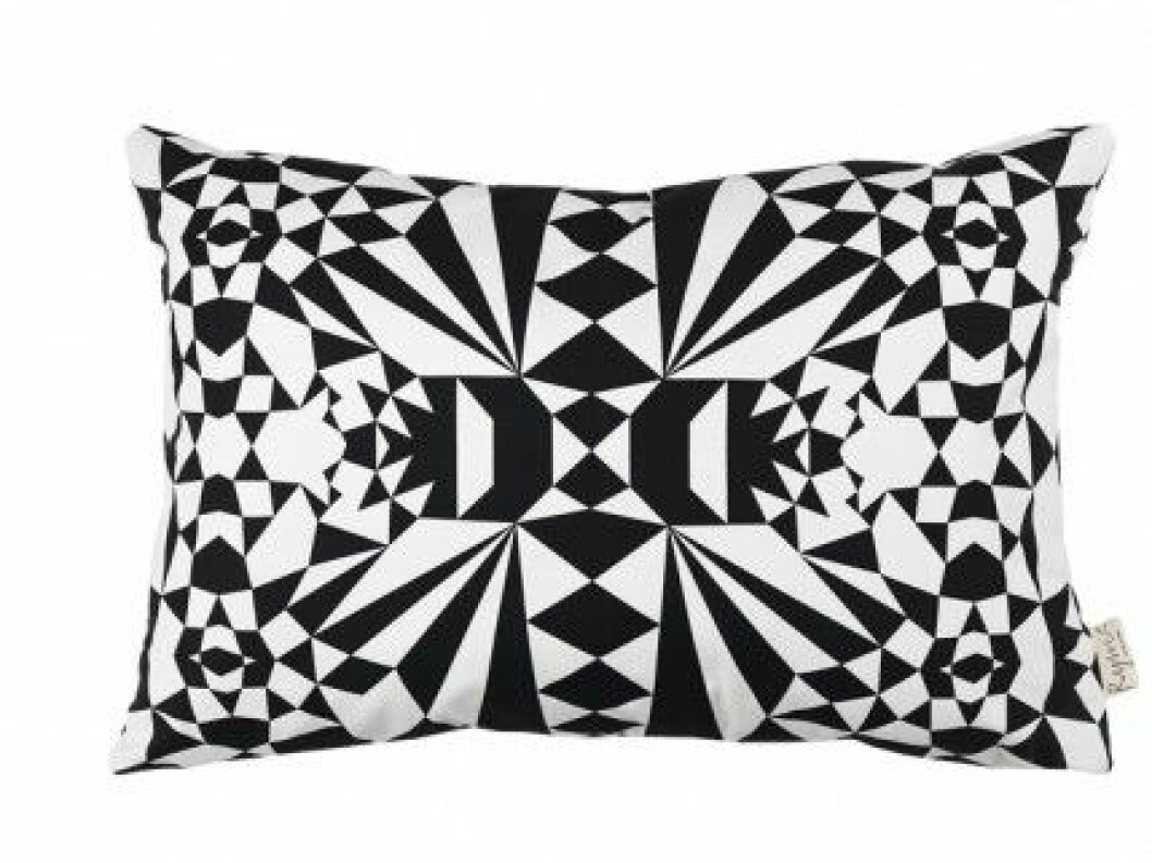 Kudde Cover me up, 40×60 cm, 350 kr, House of Rym. Kudde Cover me up, 40x60 cm, 350 kr, House of Rym.