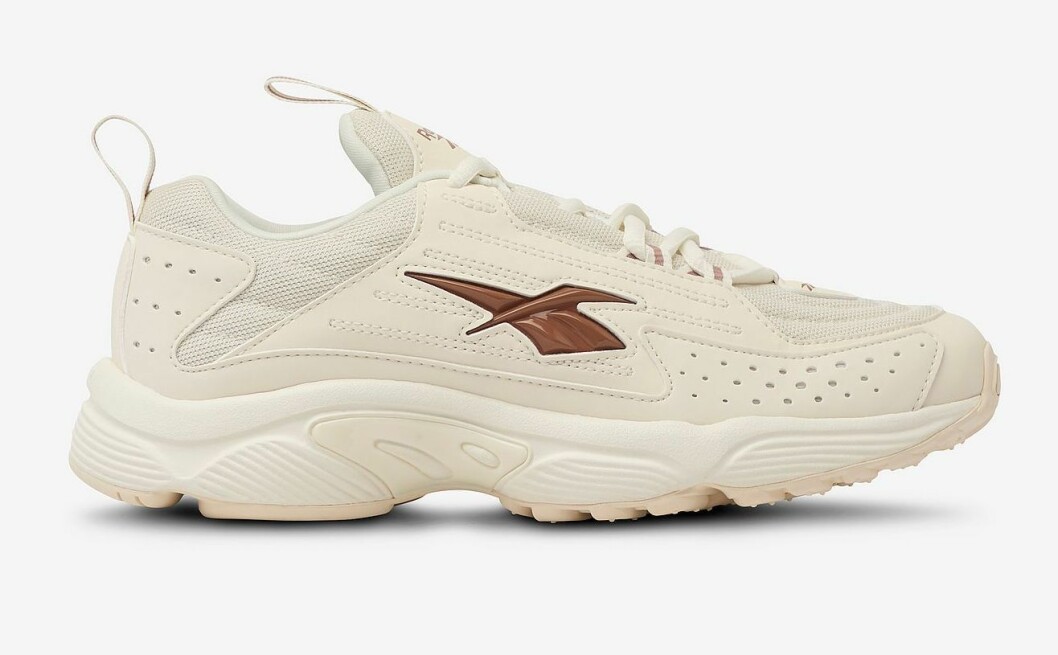 Sneakers i beige från Reebook