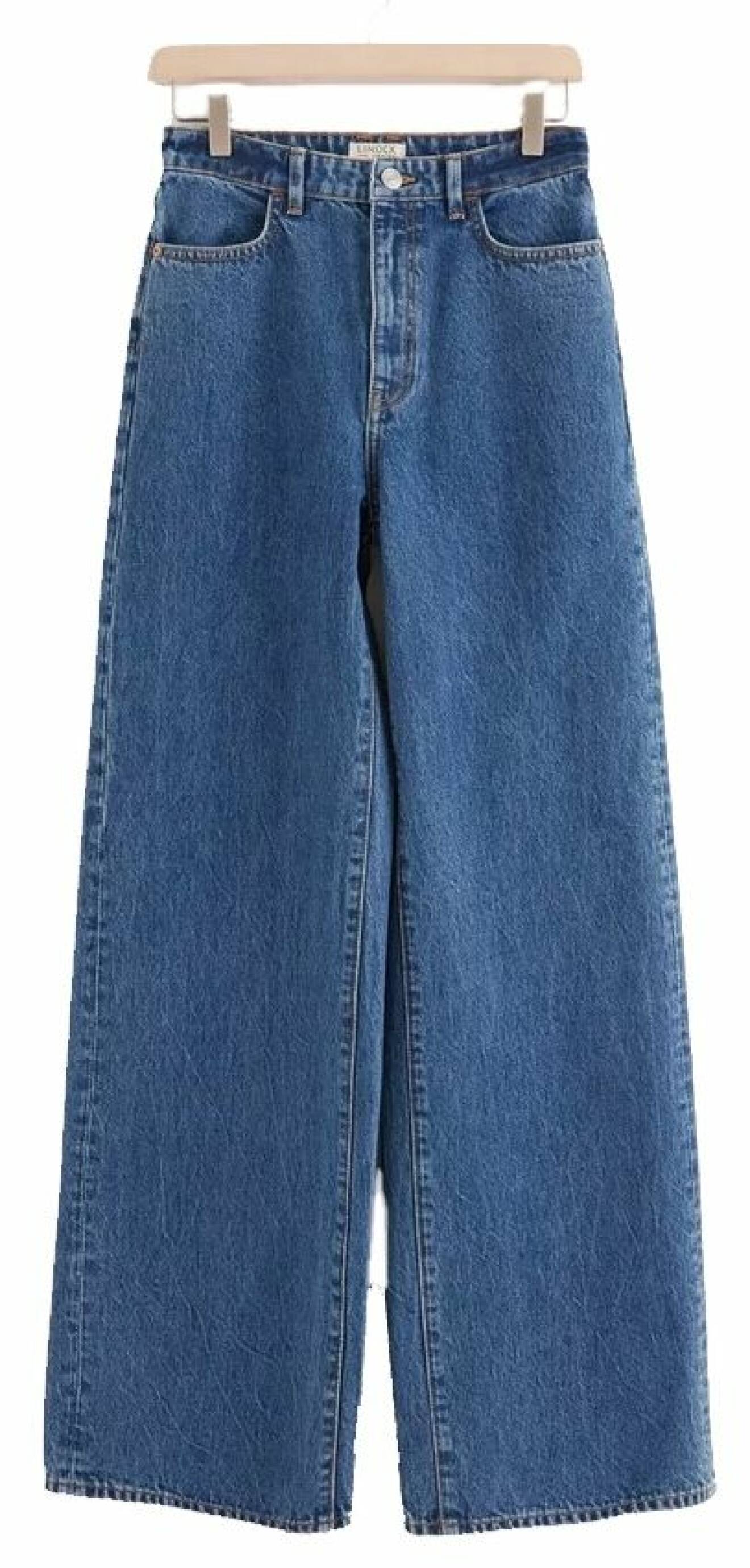 Vida jeans i blå tvätt från Lindex 2024 med hög midja och lös passform.