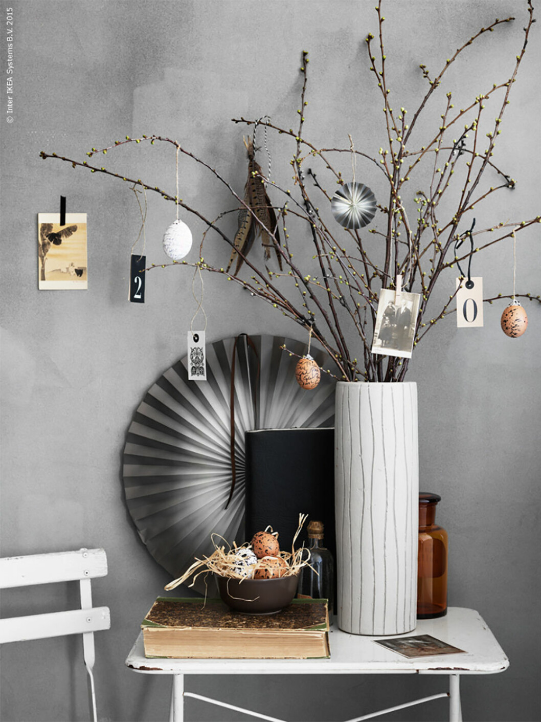 Via: <a href="http://www.availableideas.com/31-scandinavian-easter-decorations/" target="_blank" rel="noopener">Available ideas</a> snygga påskris 8