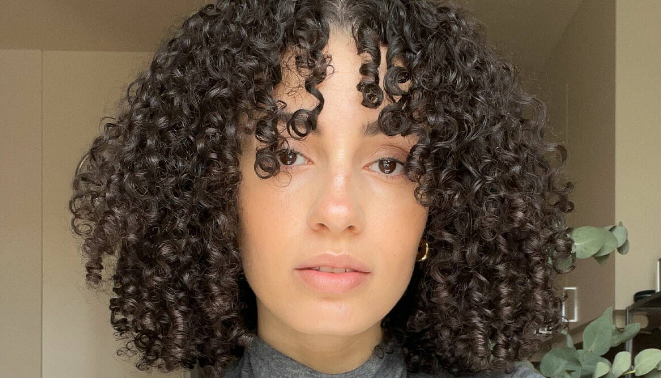 sofia Hassani curls first hårvåtd texturerat hår