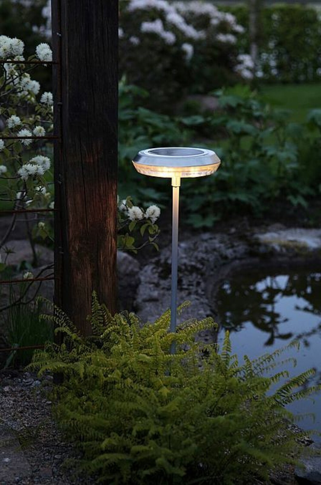 Solcellslampa ufo
