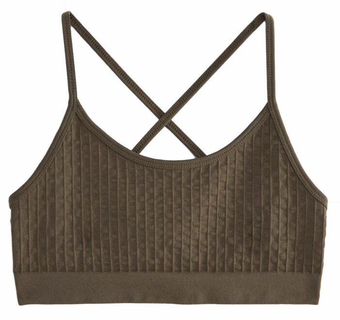Sportbehå i sömlöst material och lätt support från Filippa K soft sport.