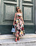 Nathalie Schuterman i en blommig Dolce&Gabbana klänning