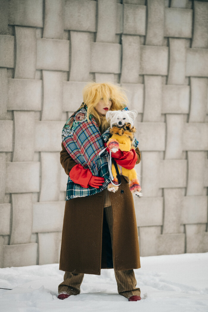 streetstyle stockholm fashion week hund 2021