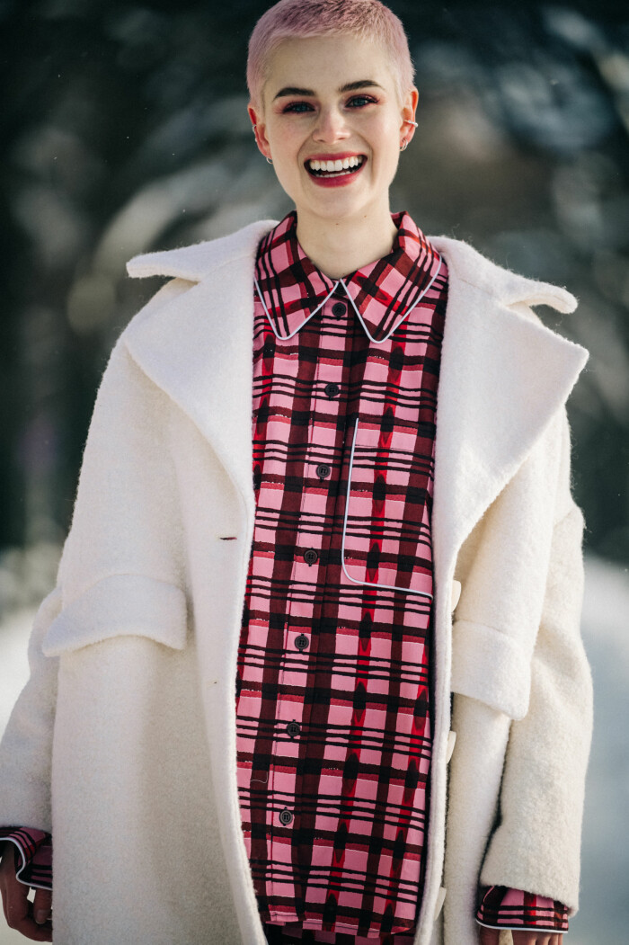 streetstyle stockholm fashion week 2021 rosa