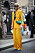streetstyle: orange kostym för dam