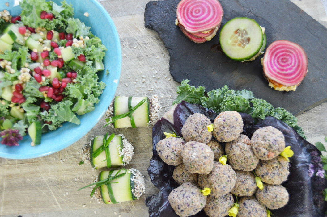 Raw food är ett nyttigt och färgsprakande inslag på julbordet. Raw food är ett nyttigt och färgsprakande inslag på julbordet.