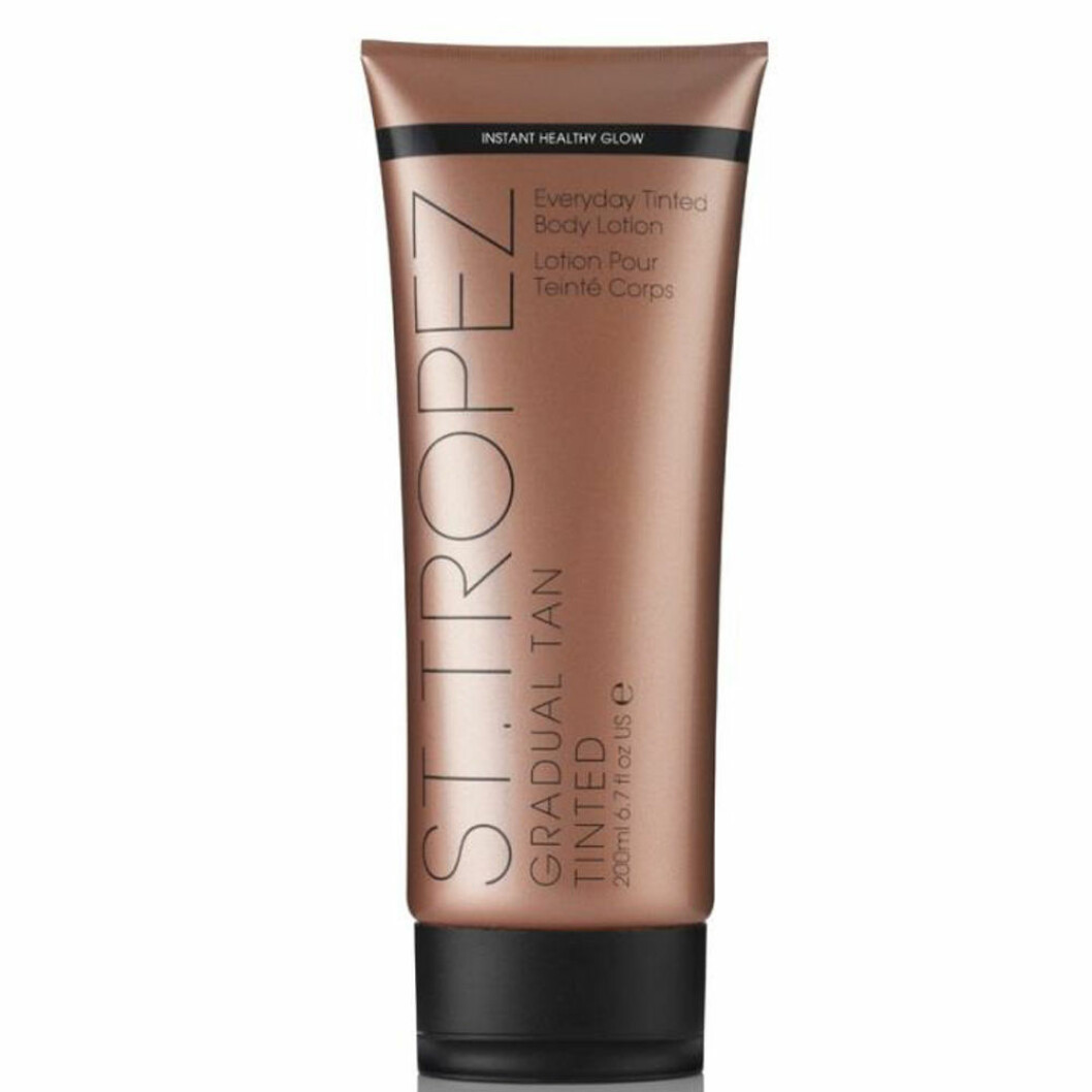 Gradual tan tinted, från St. Tropez. <a href="https://track.adtraction.com/t/t?a=1117786221&as=1212076637&t=2&tk=1&epi=boostbranna&url=https://www.lyko.se/st-tropez/st-tropez-gradual-tan-tinted-body-lotion-1" target="_blank" rel="noopener">Här kan du köpa den</a>. St tropez hudotion