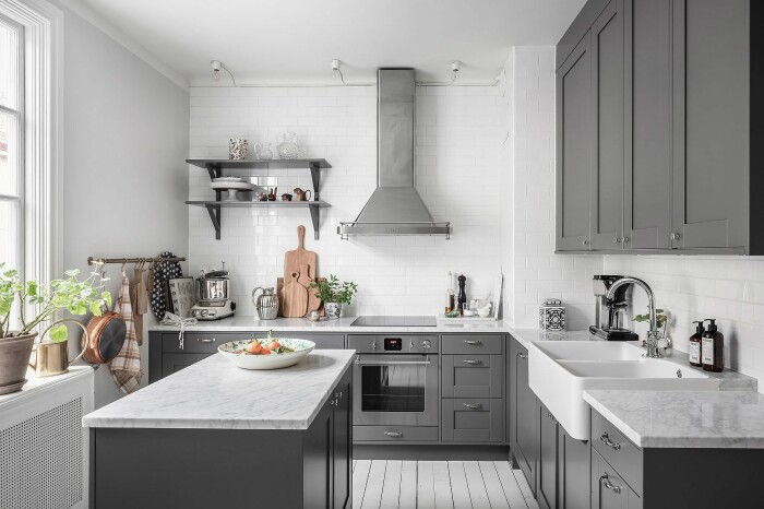 Foto: Anders Bergstedt Styling: Bon Interör för Alvhem/mäklare: Christina Arnesdotter styla kök inför visning och fotografering med växter