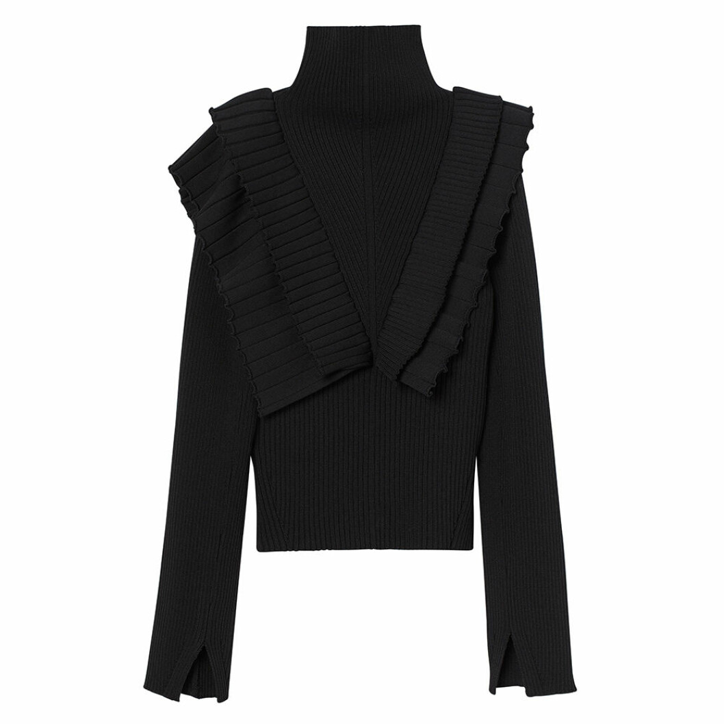 svart-polo-med-frill