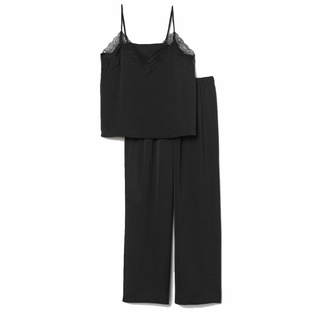 Svart pyjamas med linne och byxor