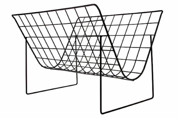 svart tidningsställ