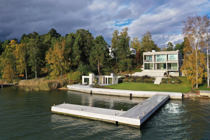 Foto: Micheal Nilsson, mäklare: Michael Preber, Skeppsholmen Sotheby's International Realty sveriges dyraste villa just nu – i täby med egen båtplats