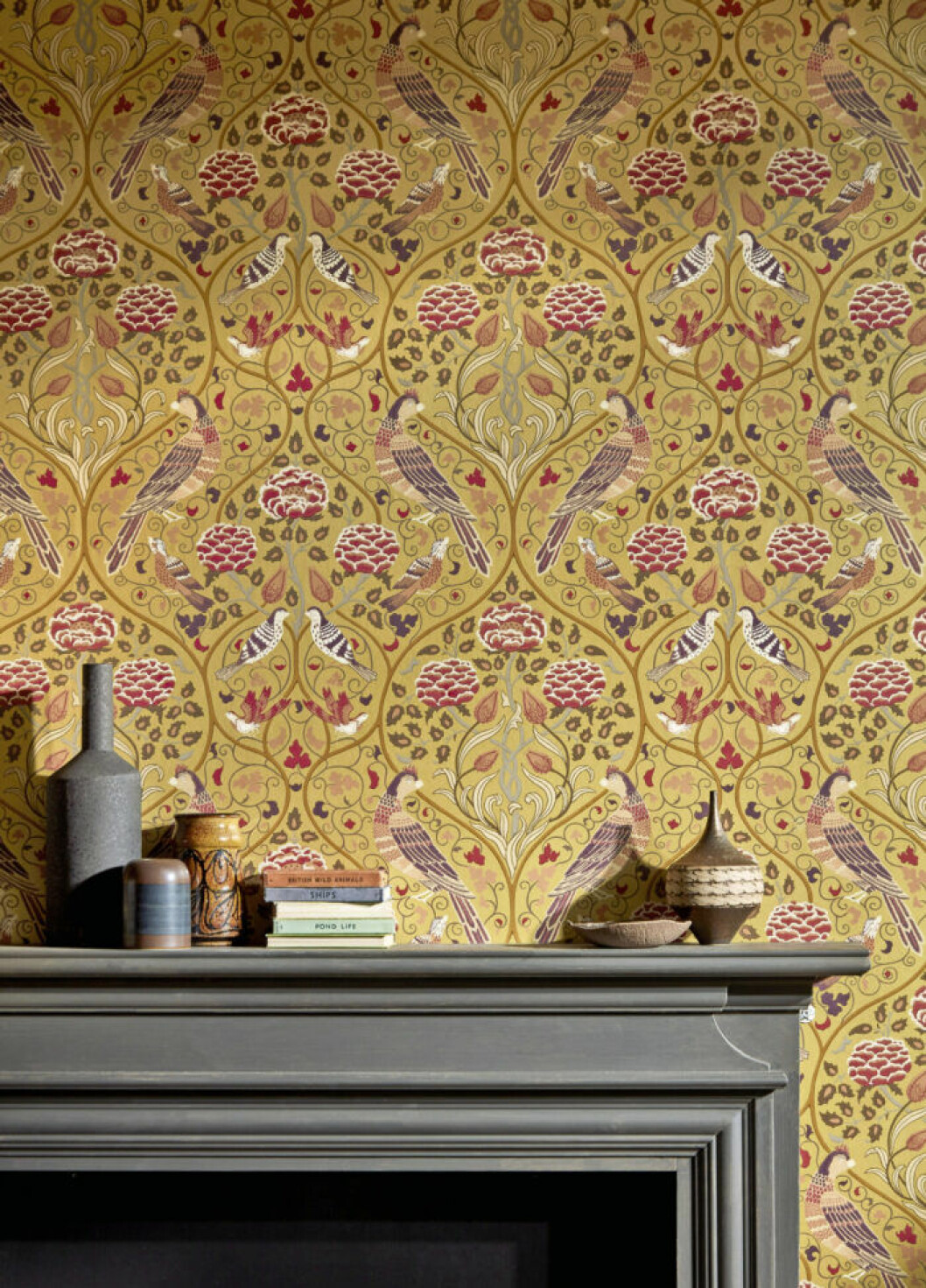 Tapet Seasons by May från William Morris