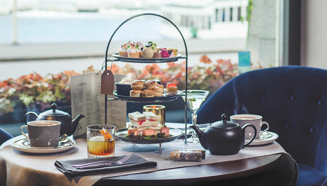 Afternoon tea med bakverk signerade Daniel Roos.
