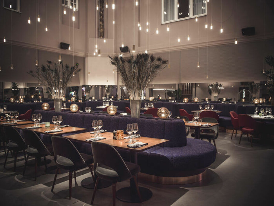 Restaurangen med sina magiska lampor.