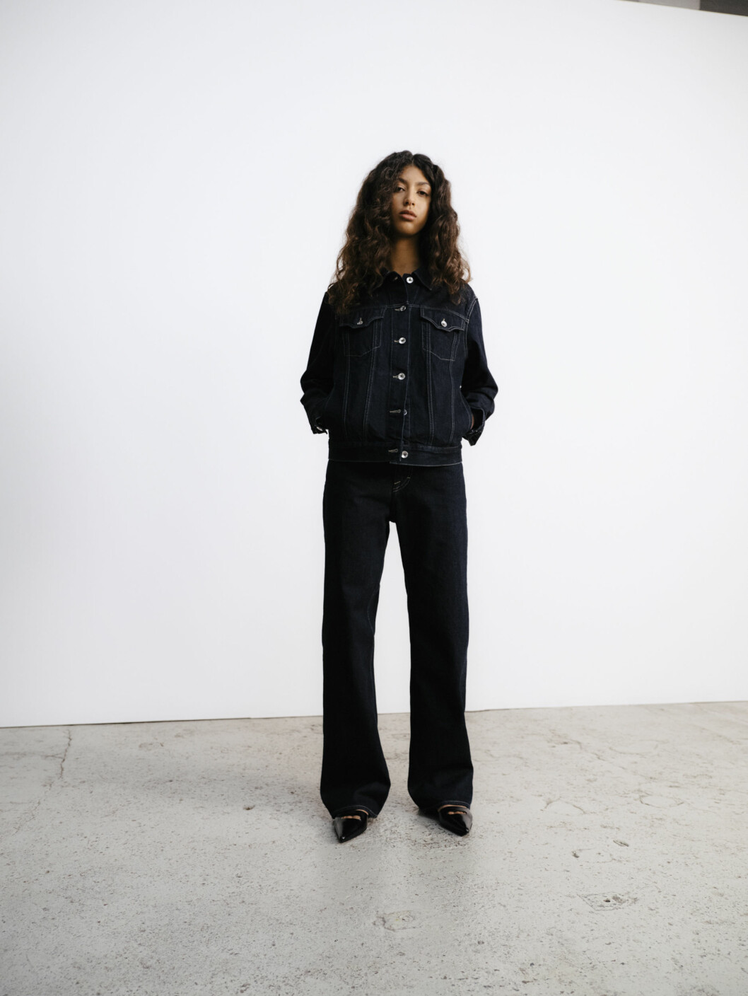 Rå denim tiger of Sweden