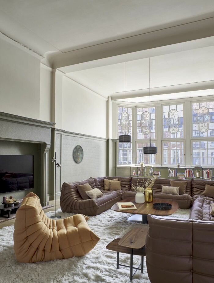 Design, former och färger från 70-talet är tillbaka. Foto: Ligne Roset togo fåtölj och soffa från ligne roset