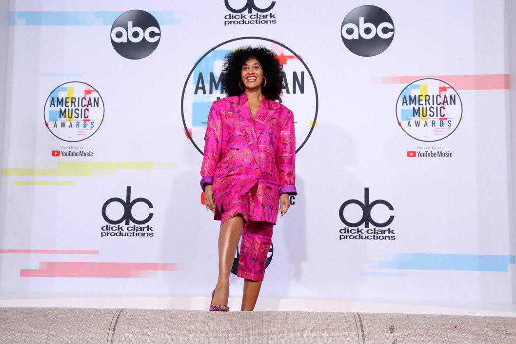 Tracee Ellis Ross i Selams design.