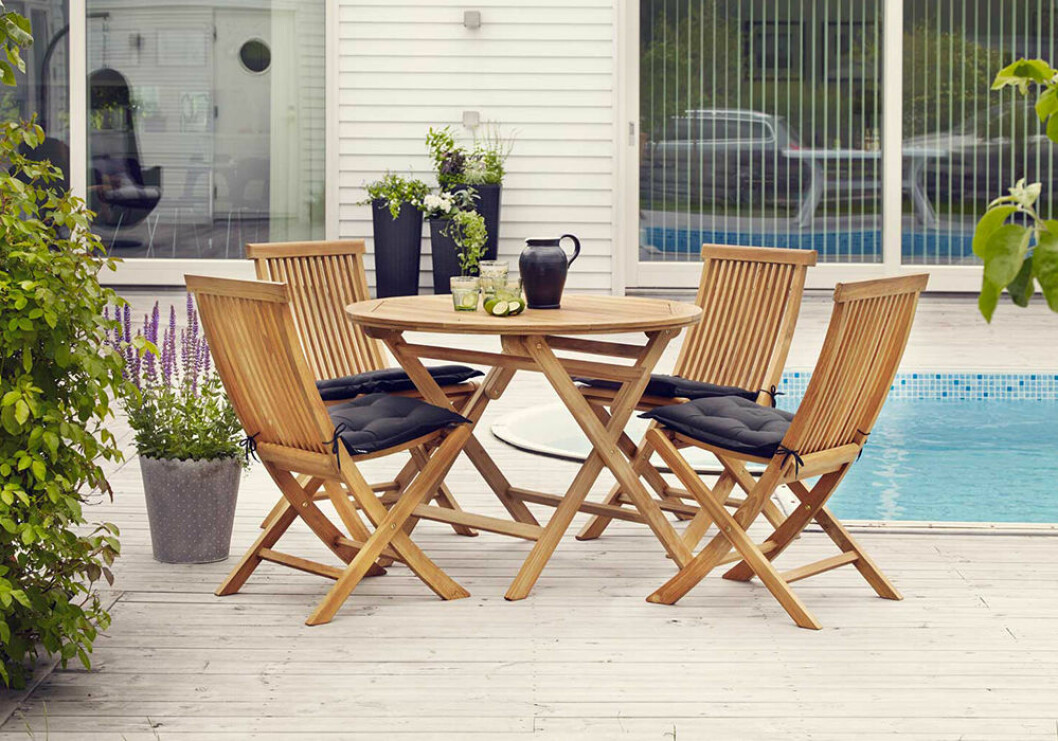 matgrupp i teak från Brafab