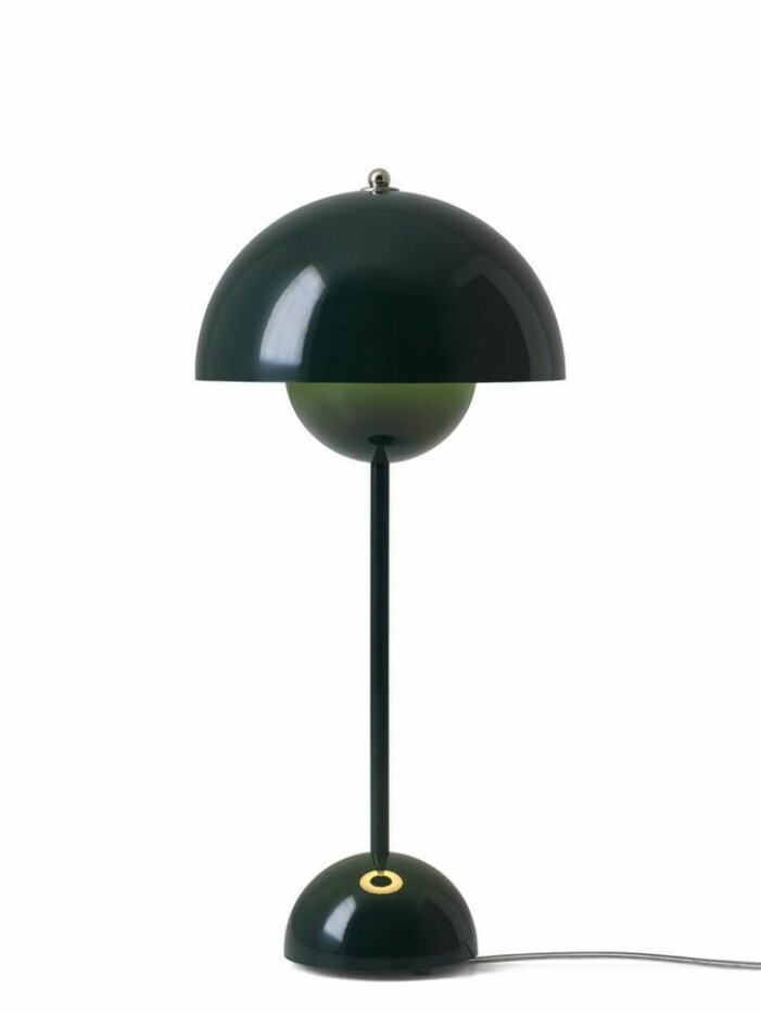 Bordslampa Flowerpot från &Tradition är en stilsäker designklassiker
