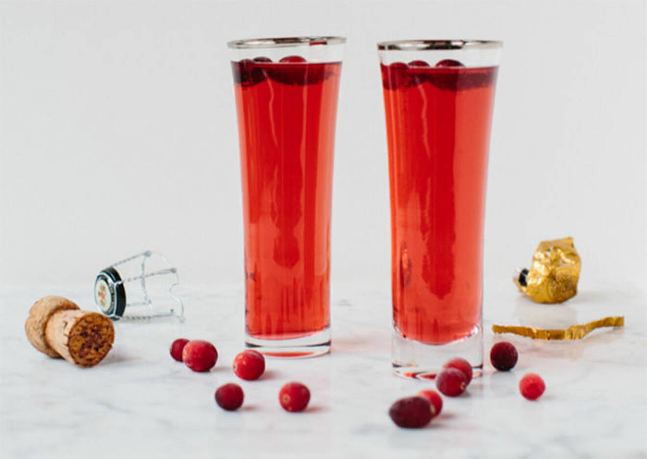  Sparkling Cranberry Cocktail. Via: bonappetit