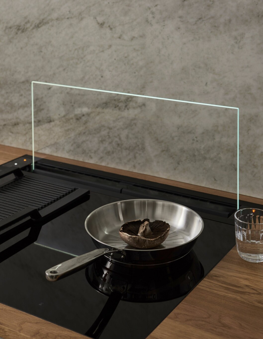 elegant infälld bänkfläkt från gaggenau