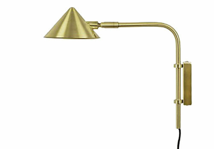 vägglampa i mässing