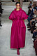Valentino Haute Couture SS19, hallonröd klänning med volanger.